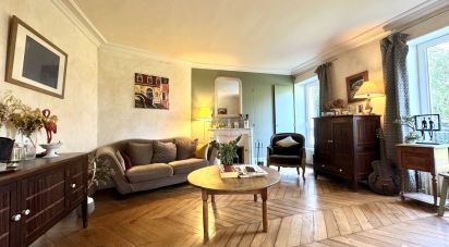 Mansion 8 rooms of 209 m² in Melun (77000)