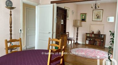Traditional house 5 rooms of 112 m² in Juvisy-sur-Orge (91260)