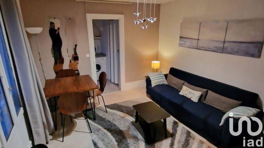 Appartement 2 pièces de 32 m² à Fontainebleau (77300)