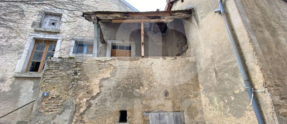 Maison de village 3 pièces de 121 m² à Ravières (89390)