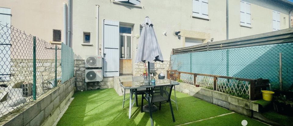 House 3 rooms of 60 m² in Avignon (84140)