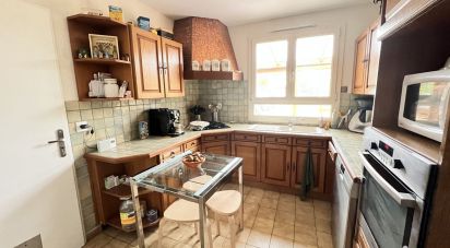 House 8 rooms of 131 m² in Savigny-le-Temple (77176)