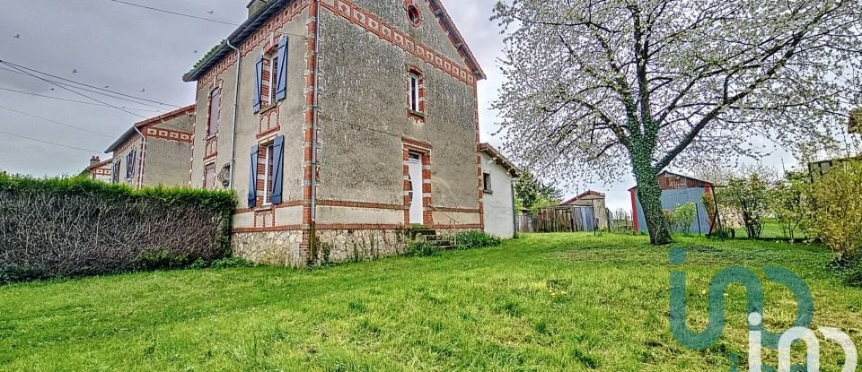 Traditional house 4 rooms of 79 m² in Saint-Just-Sauvage (51260)
