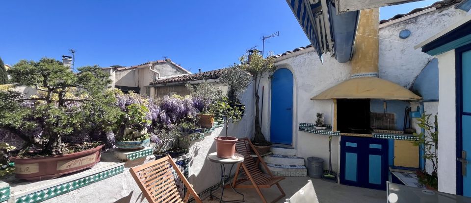 Maison de village 9 pièces de 290 m² à Marseille (13011)
