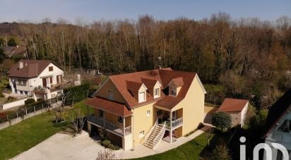 Traditional house 7 rooms of 230 m² in Fontenay-lès-Briis (91640)