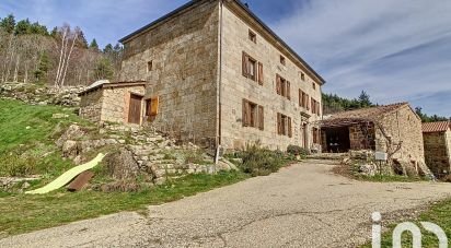Country house 8 rooms of 209 m² in Saint-Sauveur-en-Rue (42220)