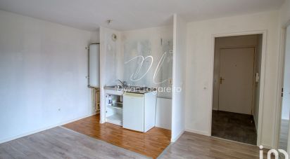 Apartment 2 rooms of 38 m² in Persan (95340)