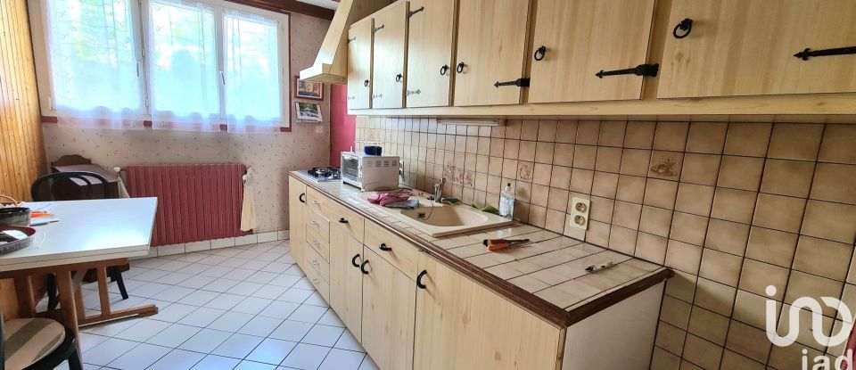 Apartment 5 rooms of 78 m² in Cholet (49300)