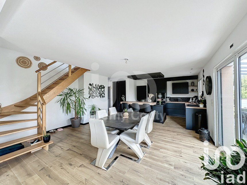 Maison d’architecte 7 pièces de 145 m² à Savenay (44260)