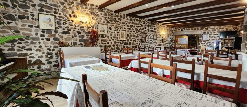 Hotel-restaurant of 800 m² in Le Puy-en-Velay (43000)