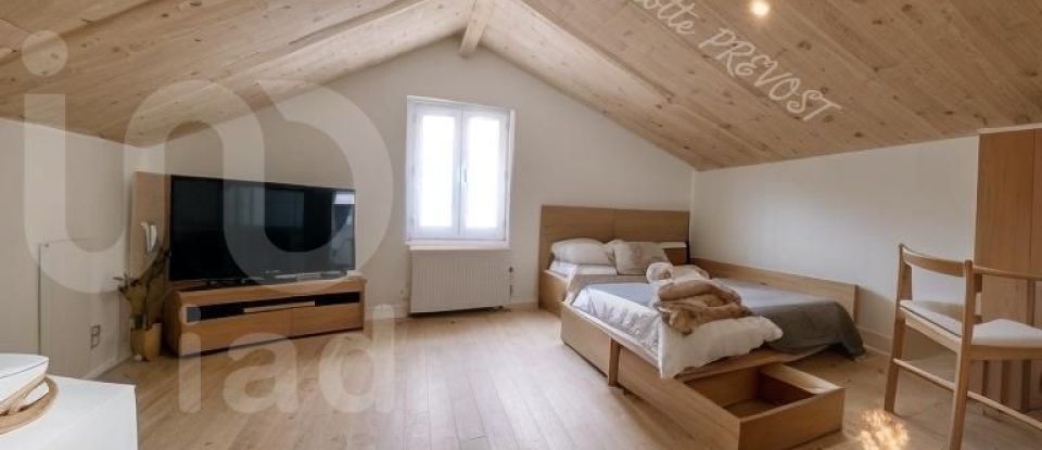 House 5 rooms of 127 m² in La Courneuve (93120)