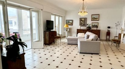 Apartment 5 rooms of 98 m² in Toulon (83000)