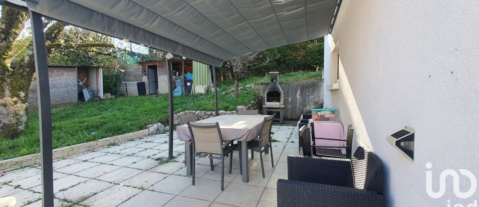 House 5 rooms of 115 m² in Voiron (38500)