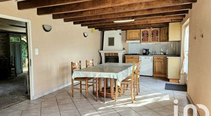 Country house 6 rooms of 105 m² in - (16220)