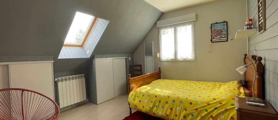 Maison 7 pièces de 160 m² à Poix-de-Picardie (80290)