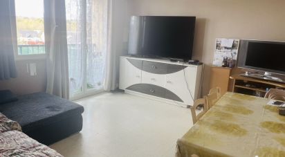 Apartment 4 rooms of 76 m² in Saint-Étienne-du-Rouvray (76800)