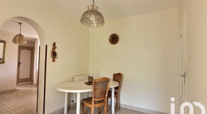 Traditional house 6 rooms of 115 m² in Salles (33770)