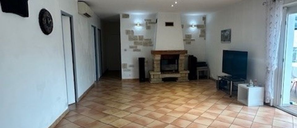 Traditional house 6 rooms of 134 m² in Saint-Escobille (91410)
