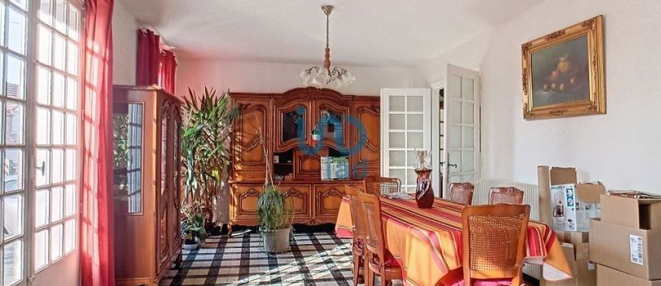 Maison 3 pièces de 84 m² à Saint-Jean-de-Savigny (50680)