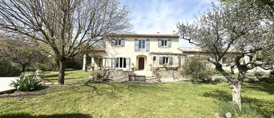 Maison de campagne 7 pièces de 190 m² à Pernes-les-Fontaines (84210)