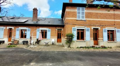 Maison 8 pièces de 212 m² à Tugny-et-Pont (02640)