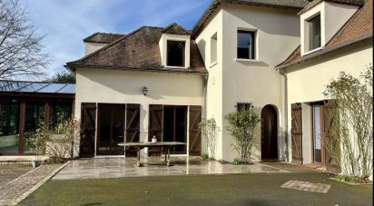 Architect house 10 rooms of 210 m² in Richebourg (78550)
