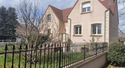 House 8 rooms of 190 m² in Maillot (89100)