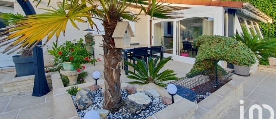 House 7 rooms of 133 m² in Combs-la-Ville (77380)