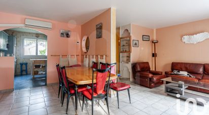House 4 rooms of 100 m² in Montcourt-Fromonville (77140)