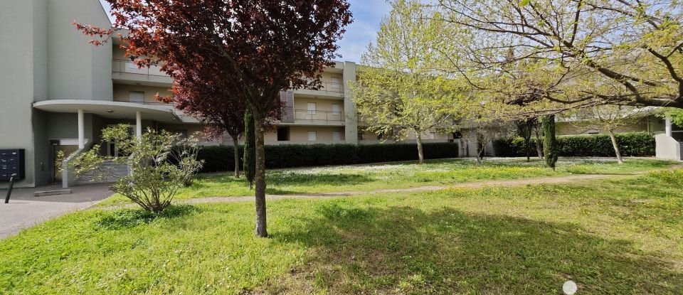 Apartment 3 rooms of 74 m² in Avignon (84140)