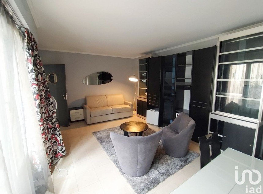Apartment 3 rooms of 72 m² in Le Kremlin-Bicêtre (94270)