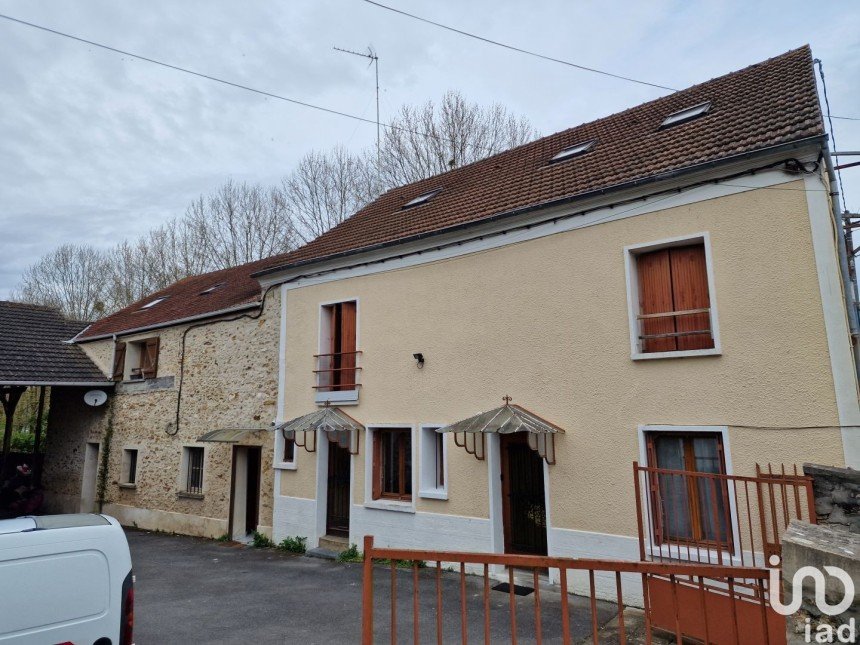 Building in Coulommiers (77120) of 378 m²