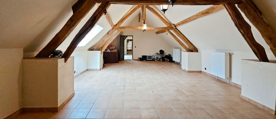 House 11 rooms of 1,150 m² in Égreville (77620)