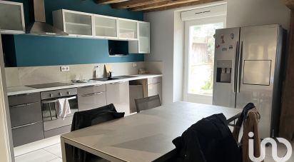 House 4 rooms of 95 m² in Orléans (45000)