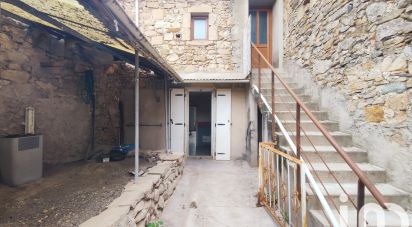 Village house 4 rooms of 77 m² in Gabian (34320)