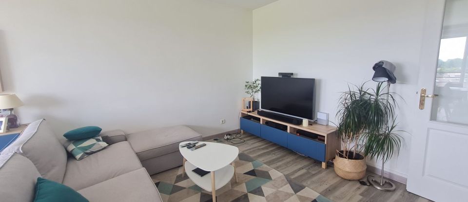 Appartement 3 pièces de 66 m² à Lisses (91090)