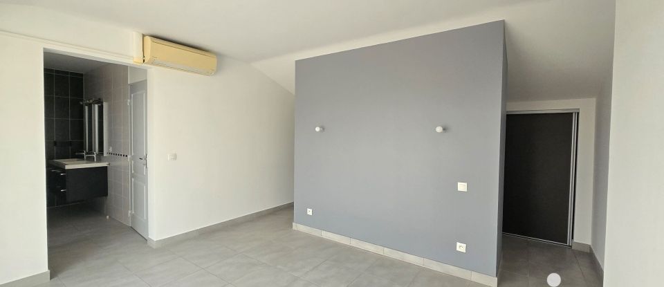 Duplex 5 pièces de 129 m² à La Londe-les-Maures (83250)