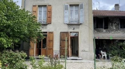 Maison de village 10 pièces de 265 m² à Villard-Bonnot (38190)