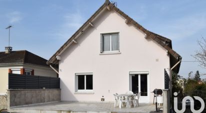 House 8 rooms of 166 m² in Saint-Fargeau-Ponthierry (77310)