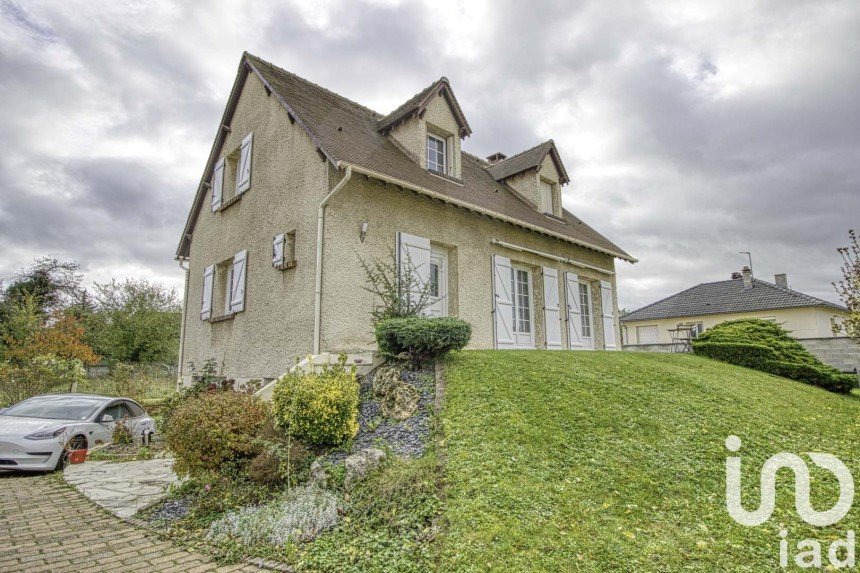 Traditional house 5 rooms of 122 m² in Rosny-sur-Seine (78710)