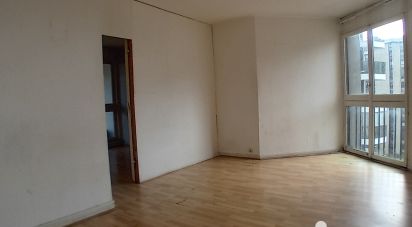 Appartement 5 pièces de 87 m² à Grigny (91350)