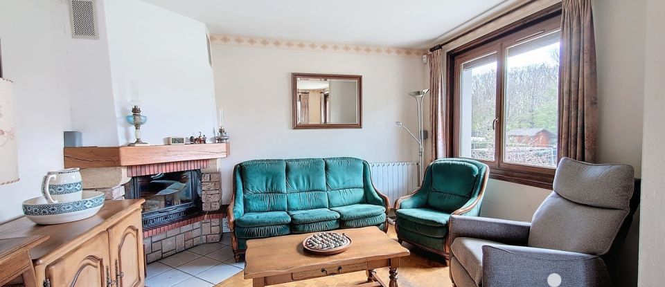 Traditional house 7 rooms of 197 m² in Éloise (01200)