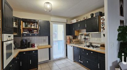 Apartment 3 rooms of 69 m² in - (74600)
