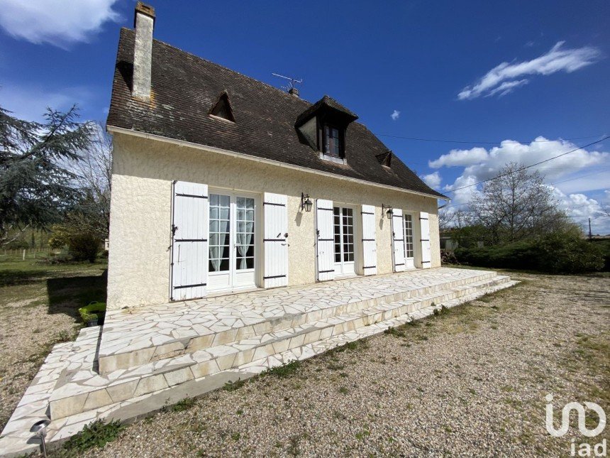 House 5 rooms of 134 m² in Lamothe-Montravel (24230)