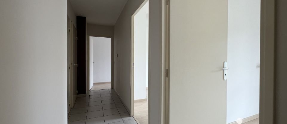 Appartement 4 pièces de 83 m² à Saint-Martin-d'Hères (38400)