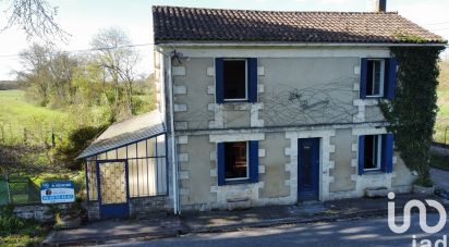 Maison de village 5 pièces de 133 m² à Chazelles (16380)