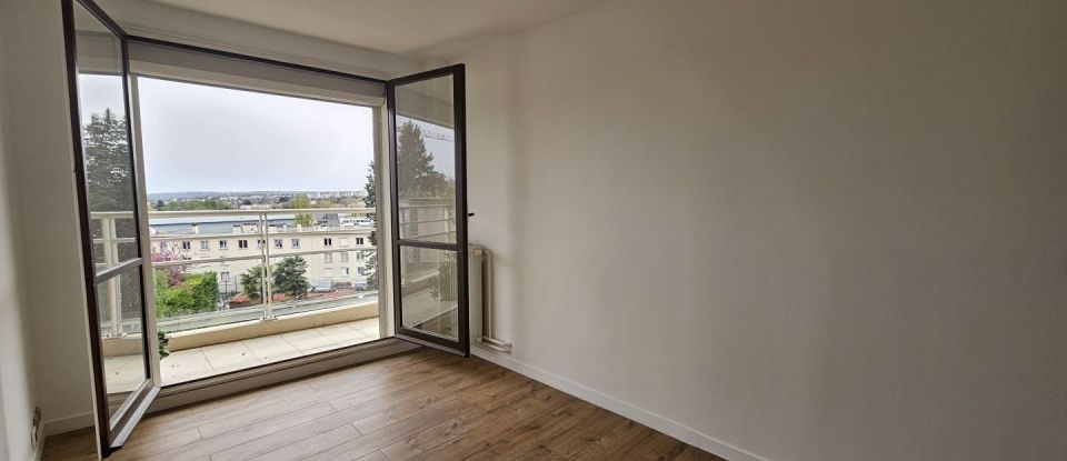 Apartment 3 rooms of 77 m² in Saint-Germain-en-Laye (78100)