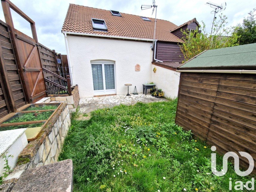 House 4 rooms of 62 m² in Noisy-le-Grand (93160)