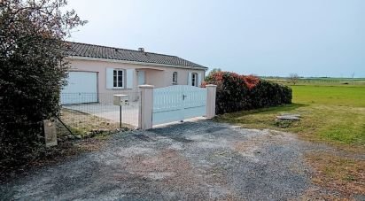 House 4 rooms of 100 m² in Saintes (17100)