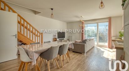 Duplex 5 rooms of 89 m² in Éragny (95610)